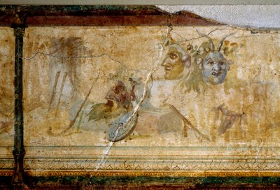 Arte romano: "Bodegón con máscaras de teatro" (detalle). Fresco alrededor de 25-19 a.C. Dim. 23 cm Roma, Museo Nazionale Romano de Roman