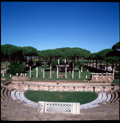 Arte romano: vista de las ruinas del teatro de Roman