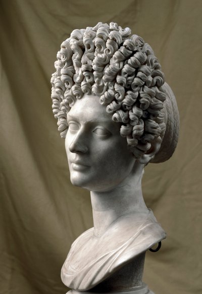 Arte romano: retrato de dama del período Flavio. 80-100 d.C. Escultura de mármol. Museos Capitolinos, Roma de Roman