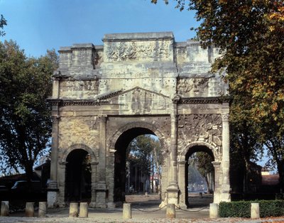Arte romano: vista del Arco de Triunfo o Arco de Marius de Roman