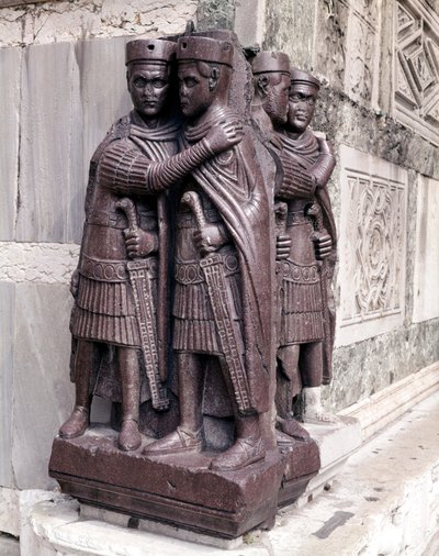 Tetrarcas. Esculturas en pórfido rojo del siglo IV. Venecia, Plaza de San Marcos. de Roman
