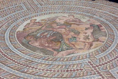 Teseo y el Minotauro, Casa de Teseo, Pafos, Chipre (mosaico) de Roman