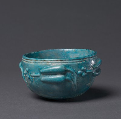 Cuenco con decoración de capullo de loto, Egipto, 1-200 de Roman Imperial Period