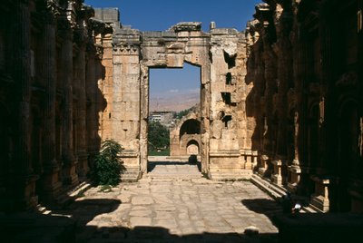 Templo de Baco, detalle, vista desde el interior, Alto Período Imperial (27 a.C.-395 d.C.) de Roman Imperial Period