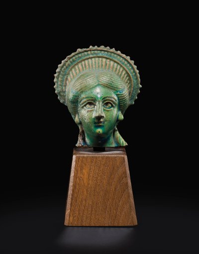 Cabeza de Isis-Afrodita, c. siglo I-II d.C. de Roman Period Egyptian