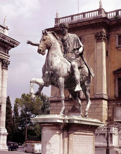 Estatua ecuestre de Marco Aurelio - Plaza del Campidoglio, Roma de Roman Roman
