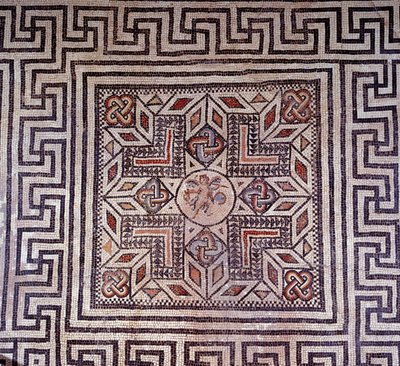 Arte romano: mosaico con figuras geométricas de Roman Roman