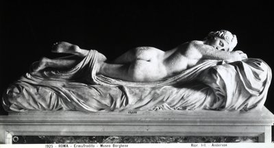 Hermafrodita Durmiente de Roman Roman