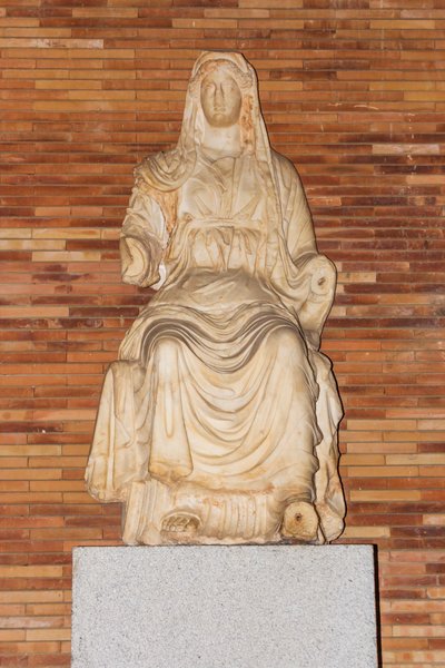 Estatua de Ceres de Roman Roman