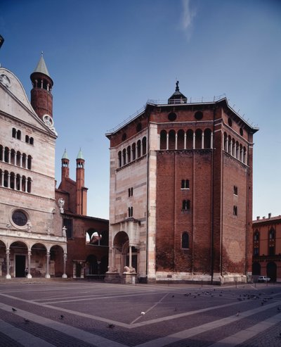 Vista exterior del baptisterio de Romanesque