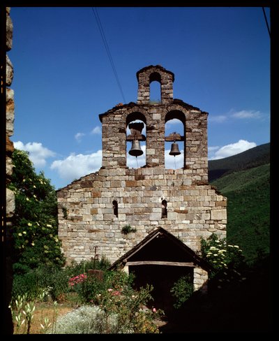 Vista de la iglesia de Romanesque