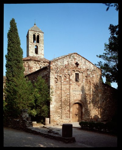 Vista de la iglesia de Romanesque
