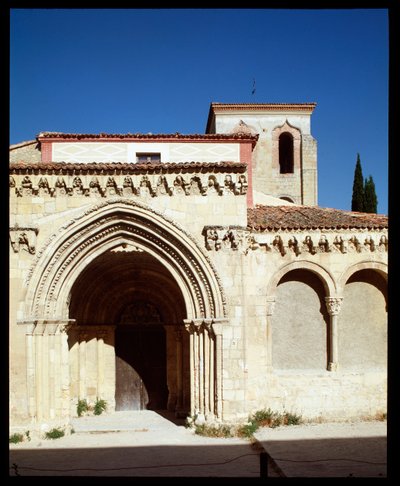 Vista de la iglesia de Romanesque