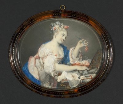 Una Mujer Poniéndose Flores en el Cabello, c. 1710 de Rosalba Carriera