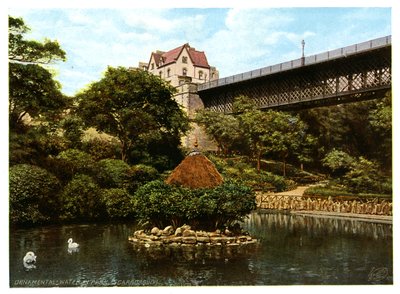 Agua ornamental en el parque, Scarborough, 1901 de Ross and Co Liversidge