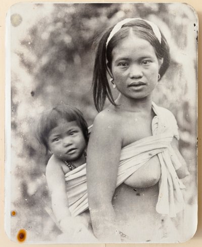 Madre e hijo ifugao de Roy Barton