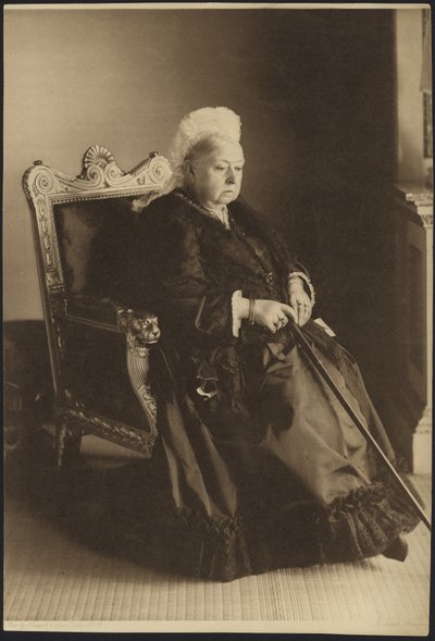 Retrato de la reina Victoria (foto en blanco y negro) de Russell & Sons Photography