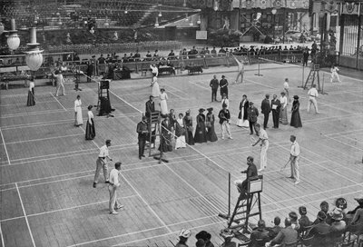Un Torneo de Bádminton en el Crystal Palace, 1902-1903 de Russell and Sons