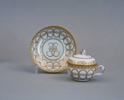 Taza y Platillo con el Monograma de Catalina II Fábrica Imperial de Porcelana, 1770-1780s de Russian Master