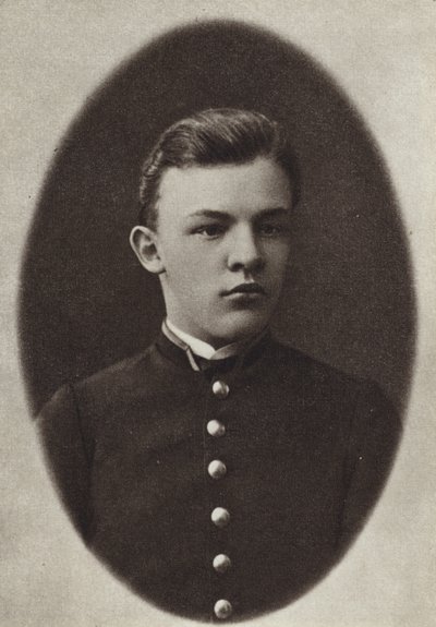 Lenin como graduado de Gimnasio, Simbirsk, 1887 de Russian Photographer
