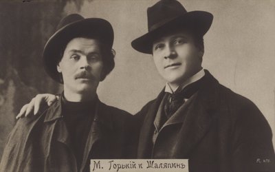 Maxim Gorky y Feodor Chaliapin de Russian Photographer