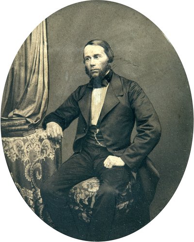 Retrato del filólogo y lingüista Yakov K. Groth (1812-1893). Foto de albúmina de Russian Photographer