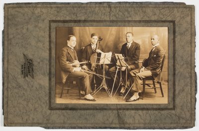 Fotografía de Hall Johnson y el Cuarteto de Cuerdas Negro, ca. 1923 de S. Tarr