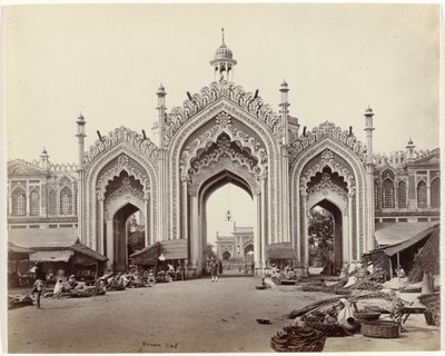 Puerta para el bazar de Hosseinabad, Lucknow Puerta de entrada del bazar de Hooseinabad (título original) de Samuel Bourne (signed by artist)
