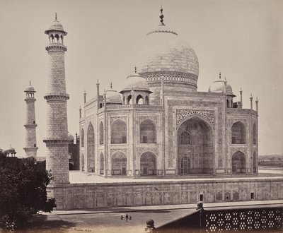 Agra. Vista del Taj desde una esquina del cuadrángulo de Samuel Bourne