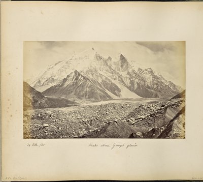 Cordillera de picos nevados sobre el glaciar Gangotri de Samuel Bourne