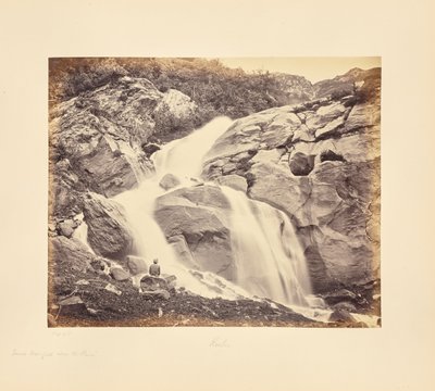 Pequeña cascada sobre Prini, Kulu de Samuel Bourne