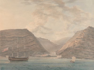 Hombre de Guerra atracado en el puerto, montañas al fondo de Samuel Davis