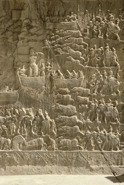 Caza real de jabalíes, posiblemente representando a Khosrow II disparando una flecha desde un bote, relieve del lado de los aivanes, c.620 de Sasanian School