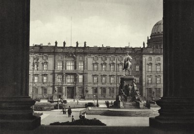 Berlín: Vista del Palacio Real y el Lustgarten de Sasha Stone