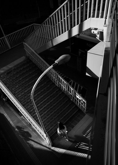Escalada urbana en solitario de Satoshi Hata