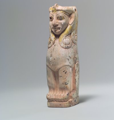 Soporte de mueble: esfinge femenina con rizos estilo Hathor, c. siglo XVIII a.C. (marfil de hipopótamo, lámina de oro) de School Anatolian