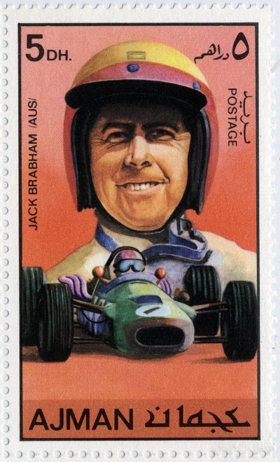 Sello de los Emiratos Árabes Unidos representando al piloto de autos australiano Jack Brabham (n. 1926). de School Arabic