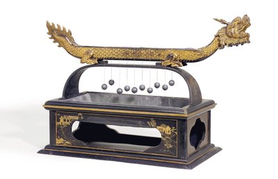 Reloj de fuego chino negro y dorado con laca y dragón de School Chinese