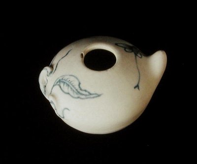 Pote de agua azul y blanco en forma de durazno, de Annan (porcelana) de School Chinese