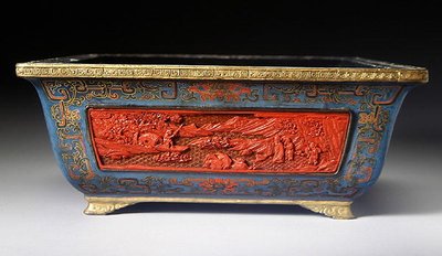 Jardinera, período Qianlong (1736-95) de School Chinese