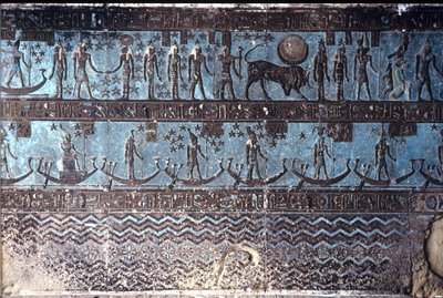 Antiguo Egipto, Pintura mural/talla, Símbolos astrológicos del techo de la sala hipóstila exterior, Templo de Hathor, Dendera (foto) de School Egyptian