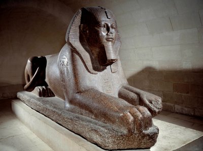 Antigüedad egipcia: la Gran esfinge usurpada por Ramsés II y su hijo Merenptah I. Escultura de granito rosa. París, Museo del Louvre de School Egyptian