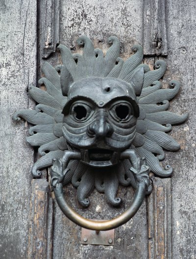 Aldaba del Santuario de la Catedral de Durham, copia del original de bronce del siglo XII de School English