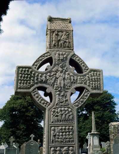 Vista de la Cruz de Muiredach, piedra tallada, c.521 de School Irish