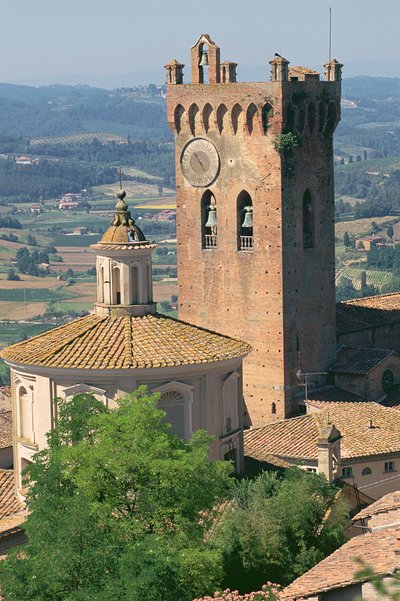 Campanario de la catedral de School Italian