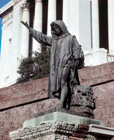 Monumento dedicado a Cola di Rienzo (1314-1354) en el Capitolio (Campidoglio) en Roma desde donde proclamó la República Romana el 20/05/1347. de School Italian