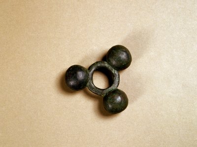 Ornamento de bronce para arreos de caballo, período Kofun (250-538) de Japanese School