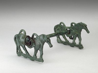 Bocado de caballo, posiblemente siglo IX-VII AC, Irán de School Persian