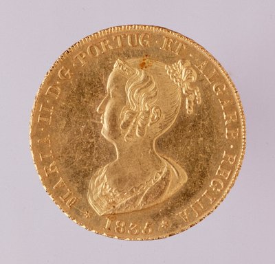Corona de oro de la reina de Portugal María II (1835) de School Portuguese