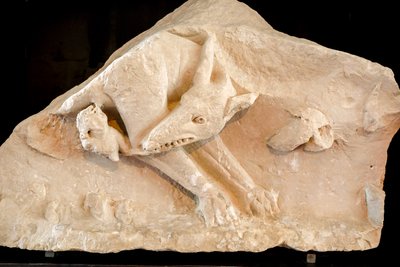 Loba y los gemelos Rómulo y Remo, siglo II (escultura) de School Roman